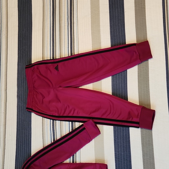 Adidas track suit, hardly worn. Girls size 6. - Picture 2 of 7